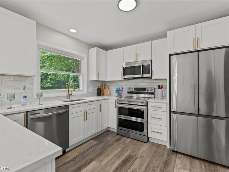 1709 Berna Road, Green, OH 44312 Photo 25
