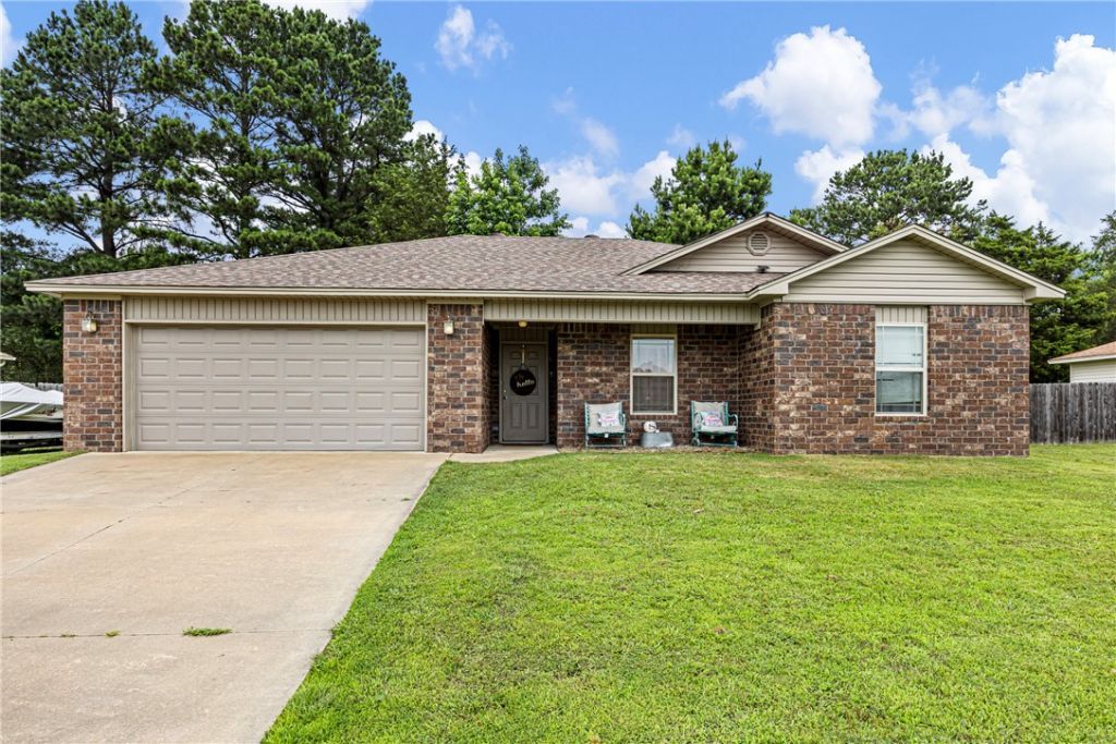 306 Willow Oak Drive, Dardanelle, AR 72834 Main Photo