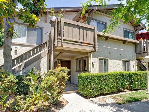 99 Rockwood, Unit 50, Irvine, CA 92614