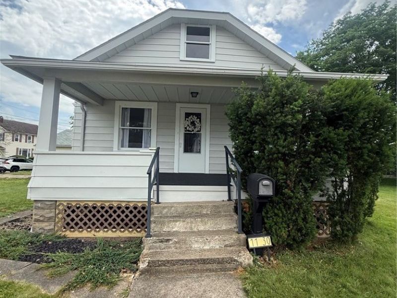 1130 3rd Street NW, New Philadelphia, OH 44663 Photo 2