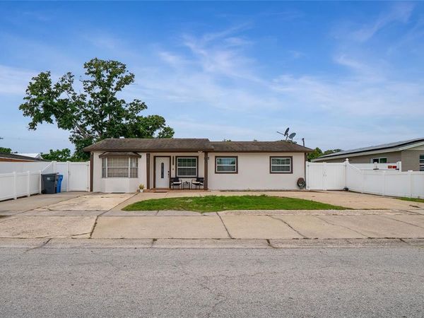 6424 YORKSHIRE RD , TAMPA, FL 33634