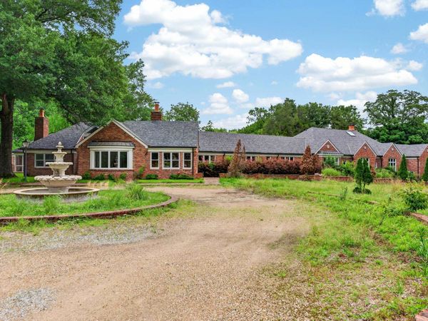 530 W RAINES RD, Memphis, TN 38109