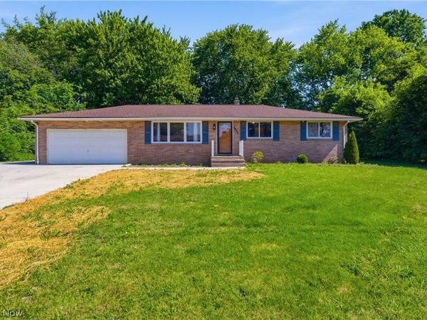 3825 34th Street NE, Canton, OH 44705