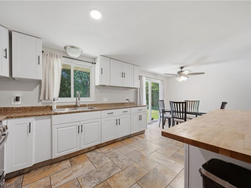 3825 34th Street NE, Canton, OH 44705 Photo 11