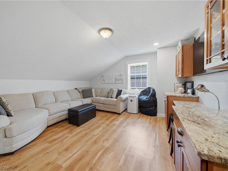 1219 9th Street SW, Massillon, OH 44647 Photo 24