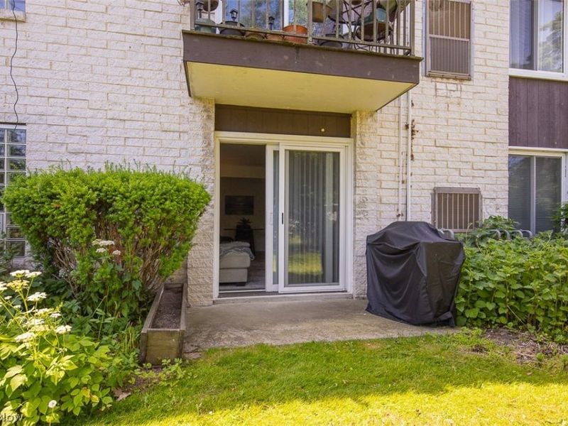 8507 N Akins , Unit 102, North Royalton, OH 44133 Photo 4