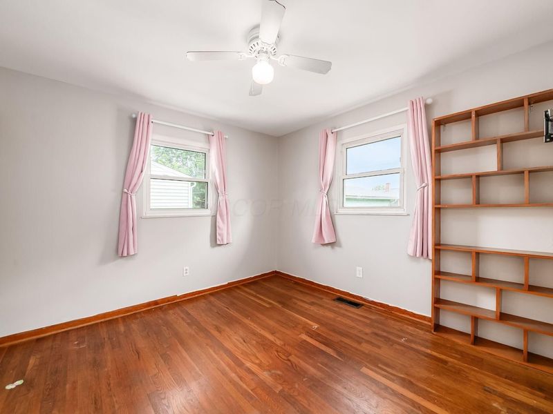2565 Kreber Avenue , Columbus, OH 43204 Photo 26
