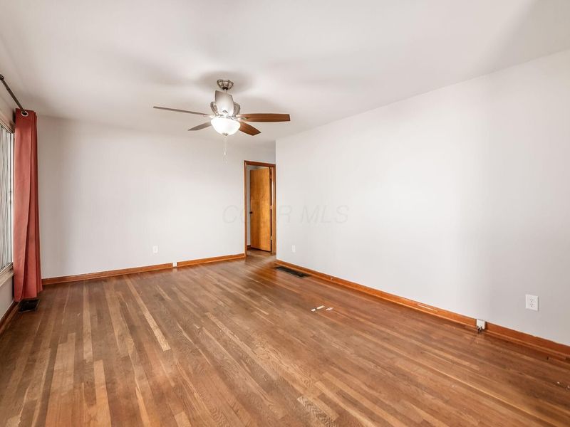 2565 Kreber Avenue , Columbus, OH 43204 Photo 7