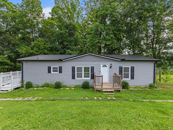 1022 Dogwood Ln, Kingston Springs, TN 37082