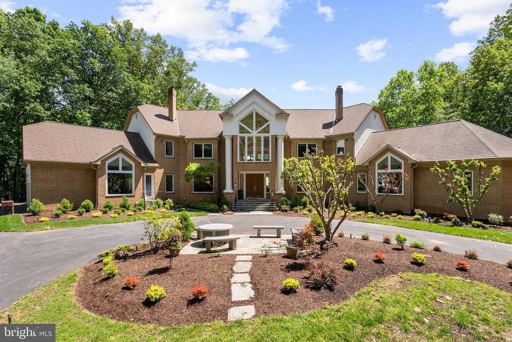 7003 FAWN TRAIL COURT, BETHESDA, MD 20817
