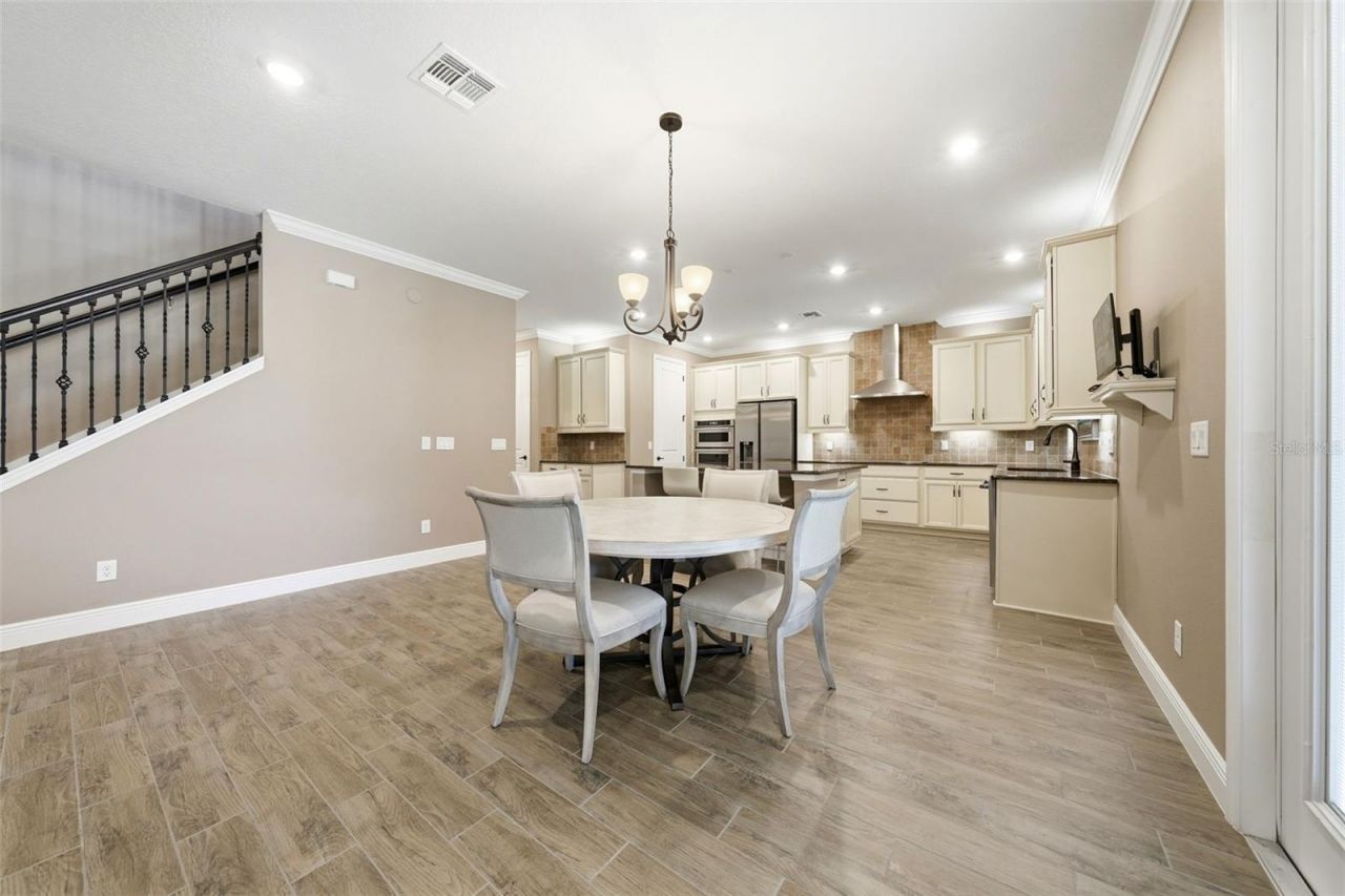 8210 Ludington Circle, Orlando, FL 32836 Photo