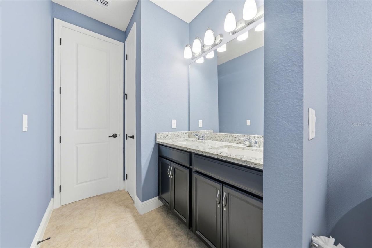8210 Ludington Circle, Orlando, FL 32836 Photo