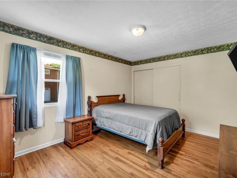 1347 S Polen Avenue , Mogadore, OH 44260 Photo 14