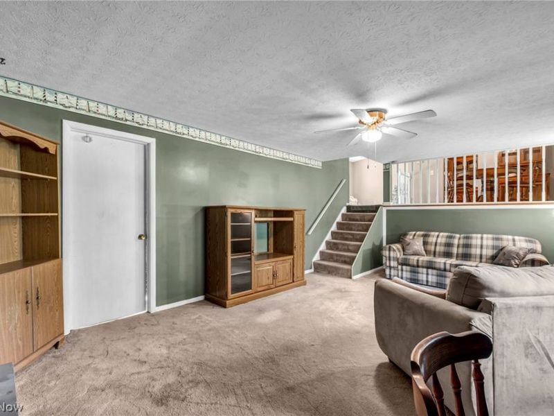 1347 S Polen Avenue , Mogadore, OH 44260 Photo 22