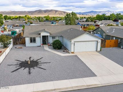 652 Jennys Lane, Fernley, NV 89408 Photo