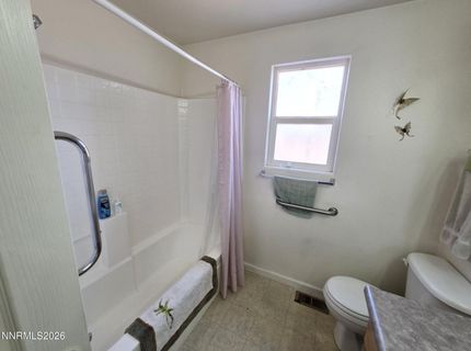 652 Jennys Lane, Fernley, NV 89408 Photo