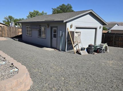 652 Jennys Lane, Fernley, NV 89408 Photo