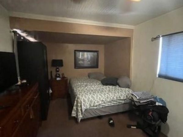 1319 Hollister, San Fernando, CA 91340