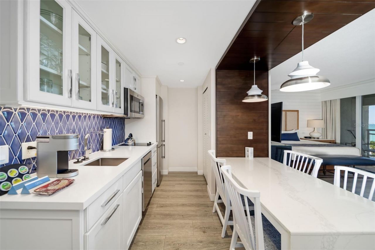 210 Sands Point Road , Unit 2402, Longboat Key, FL 34228 Photo