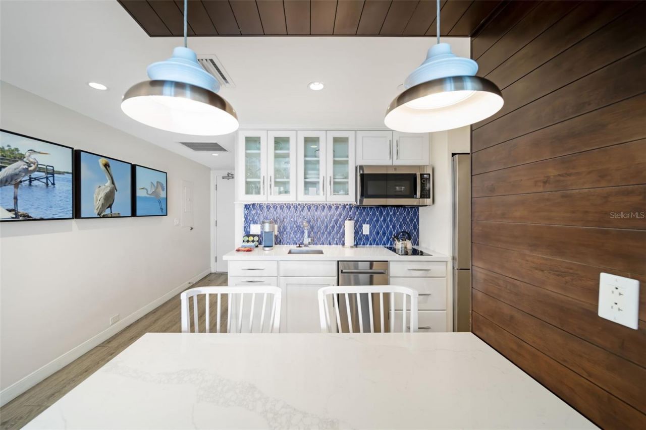 210 Sands Point Road , Unit 2402, Longboat Key, FL 34228 Photo