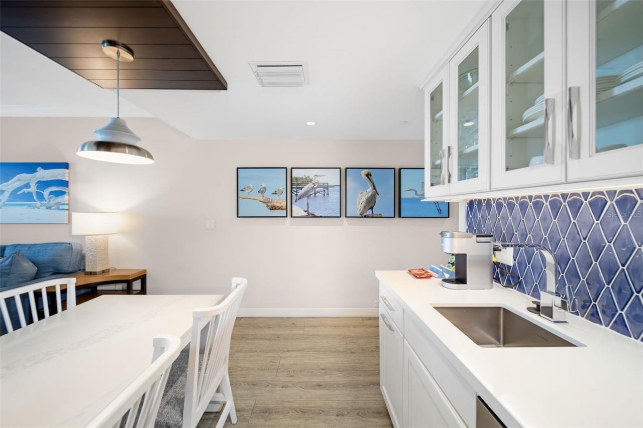 210 Sands Point Road , Unit 2402, Longboat Key, FL 34228 Photo