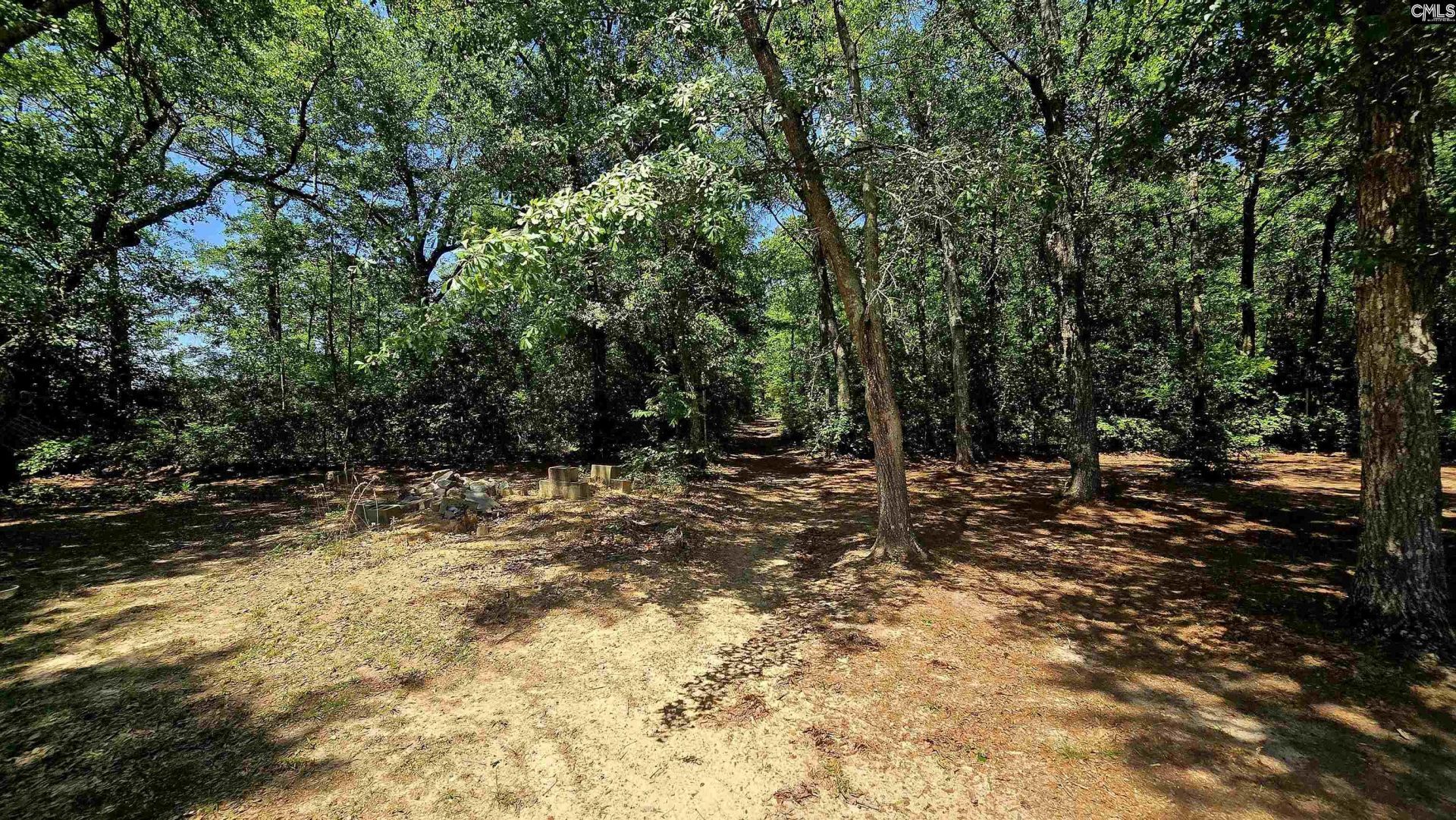 624 Lawson Road  Photo 35