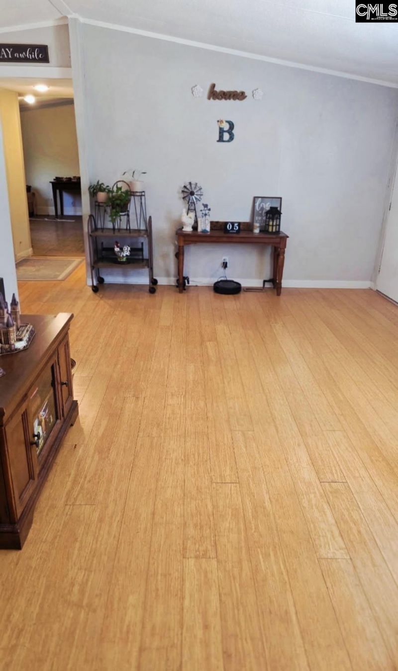 624 Lawson Road Photo 8