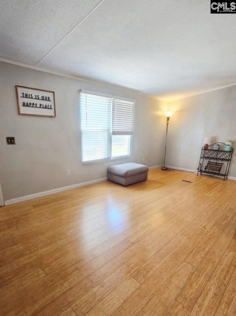 624 Lawson Road Photo 9