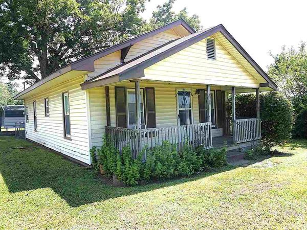 218 E Brookfield, Ponca City, OK 74601