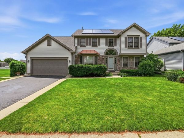 930 Ripple Brook Lane , Elgin, IL 60120