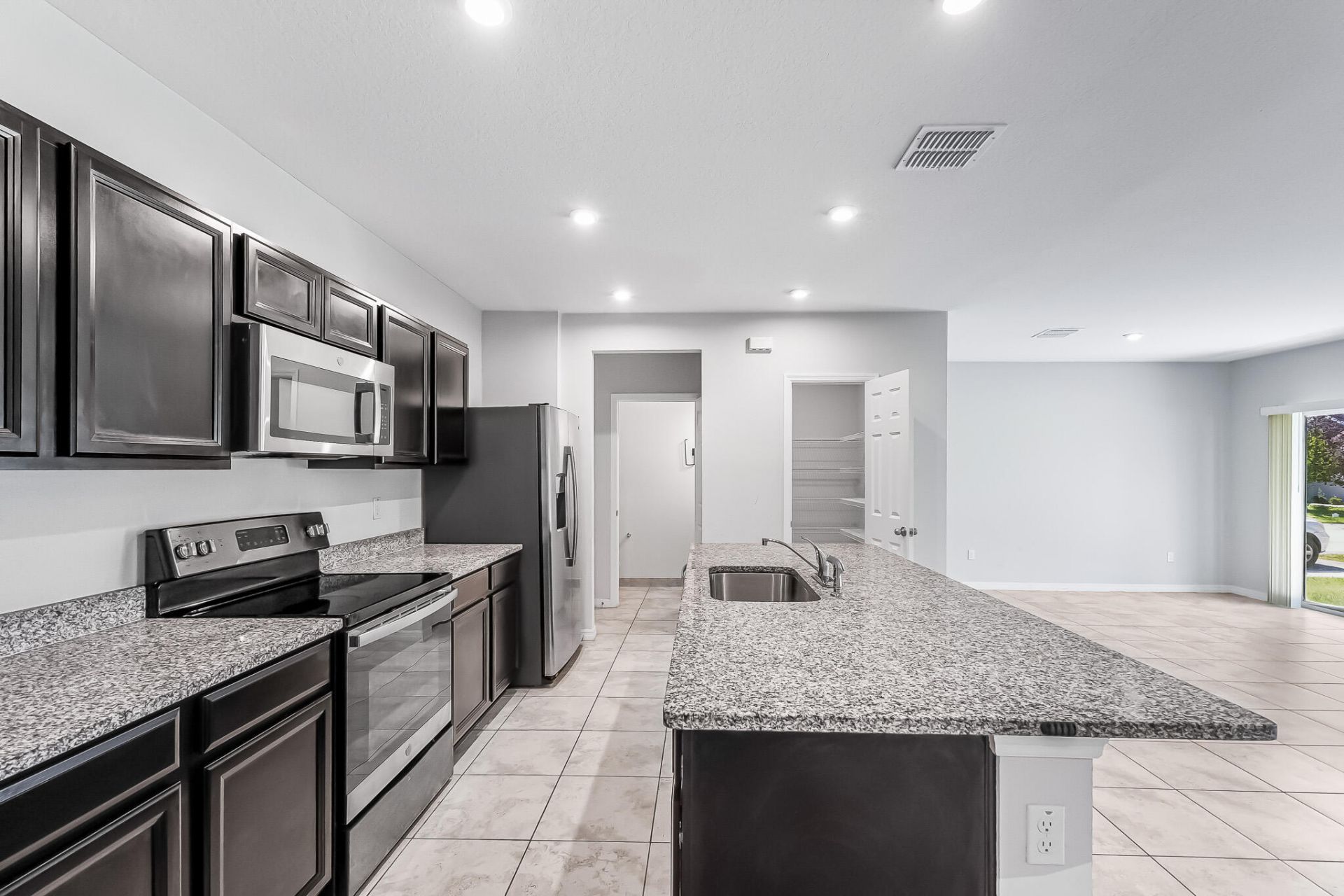 3351 Liberty Square Way, Fort Pierce, FL 34982 Photo
