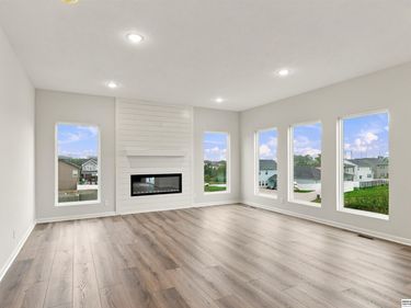 18060 Soldier Street, Omaha, NE 68136