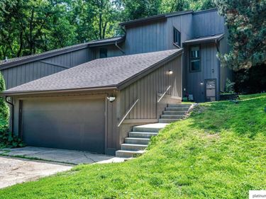 7438 N 55 Plaza, Omaha, NE 68152