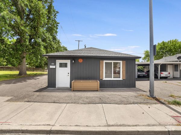 830 Filer Ave, Twin Falls, ID 83301