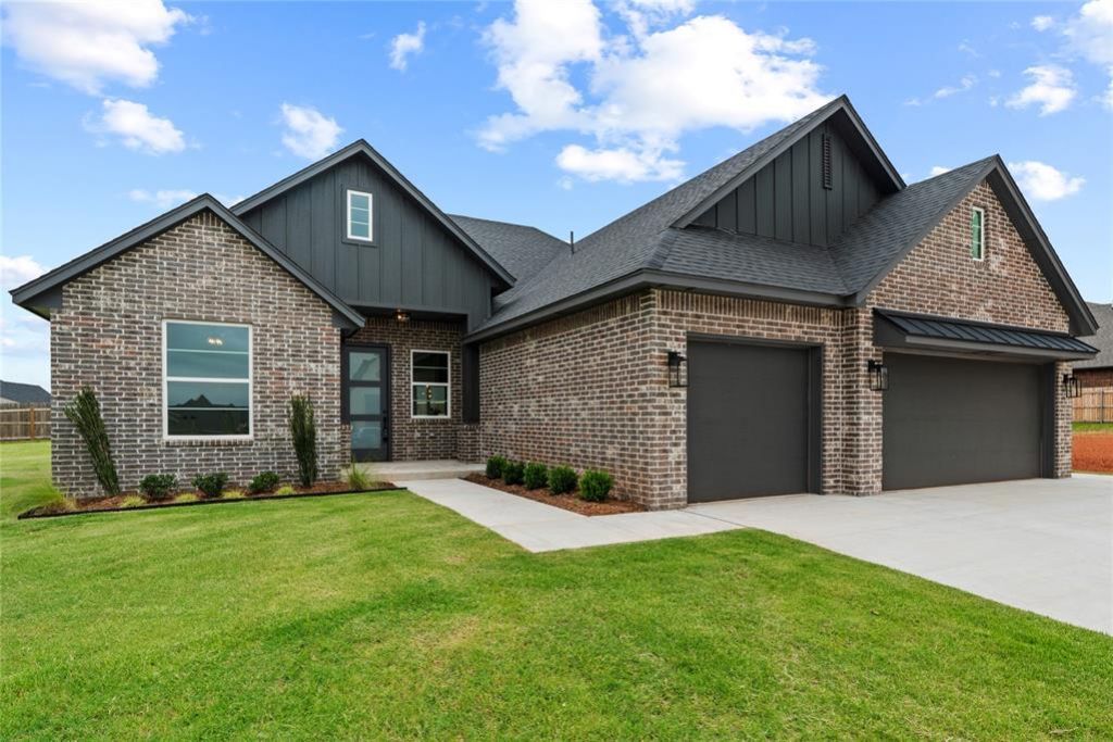 11721 NW 105th Street, Yukon, OK 73099 Main Photo