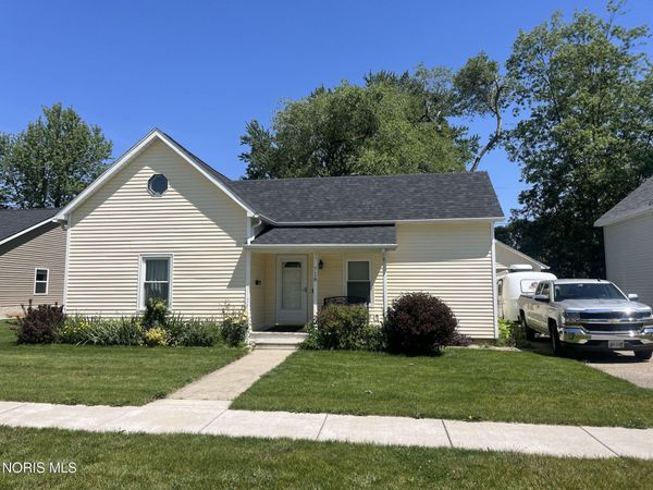 718 Park Street, Napoleon, OH 43545