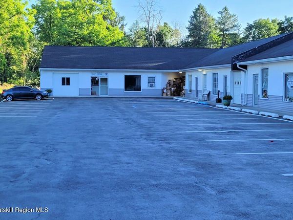600 Violet Avenue, Hyde Park, NY 12538