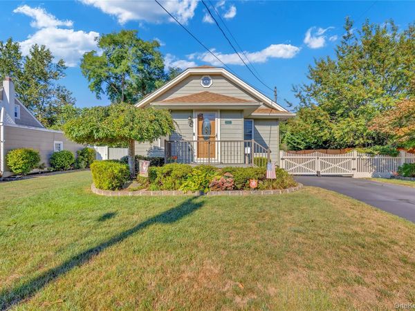 245 N N 7th Street , Lindenhurst, NY 11757