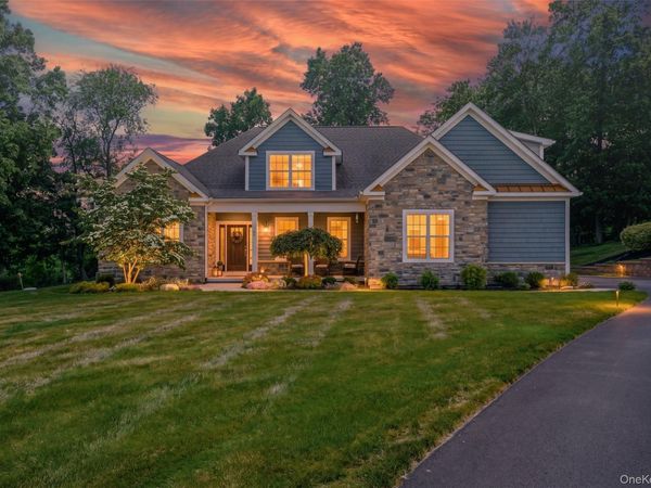 35 Briarwood Lane, New Windsor, NY 12553