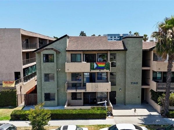 1140 Pacific, Unit 16, Long Beach, CA 90813