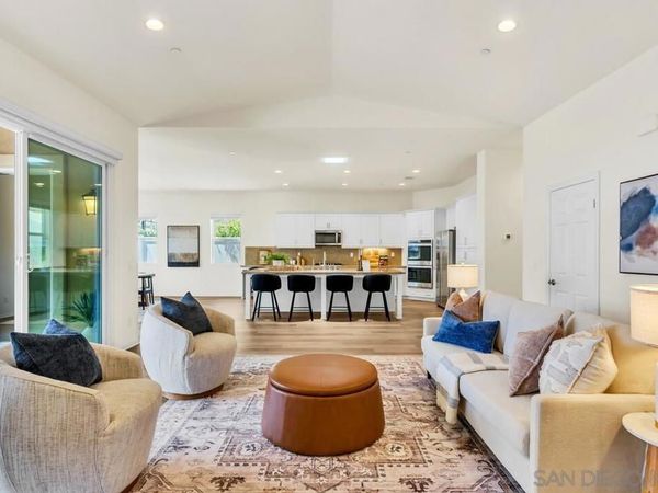 1949 Estancia Pl, Escondido, CA 92029