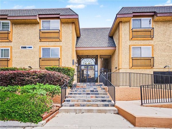 5224 Denny, Unit 205, North Hollywood, CA 91601