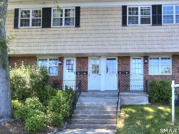 245 Unquowa, Unit 126, Fairfield, CT 06824