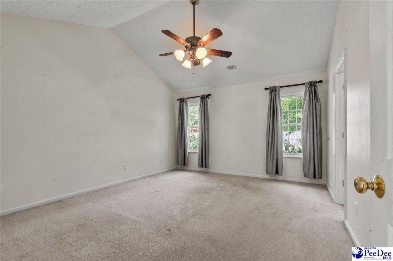 625 Aspen St Photo 26