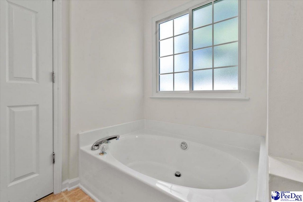 625 Aspen St Photo 30