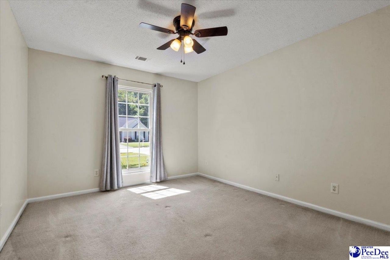 625 Aspen St Photo 34