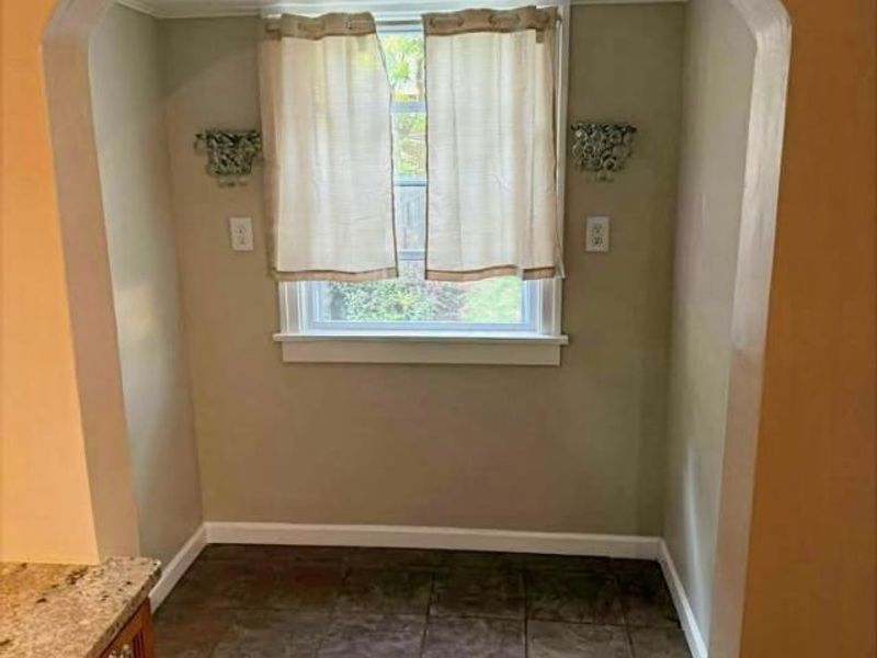 3817 Montevista Road , Cleveland Heights, OH 44121 Photo 8