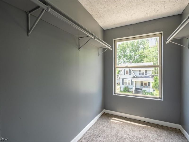 799 Fess Avenue, Akron, OH 44307 Photo 21