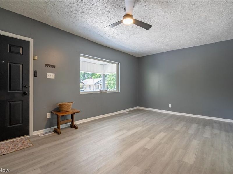 799 Fess Avenue, Akron, OH 44307 Photo 4