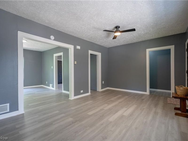 799 Fess Avenue, Akron, OH 44307 Photo 6
